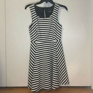 EXPRESS black and white stripped dress Size xs
